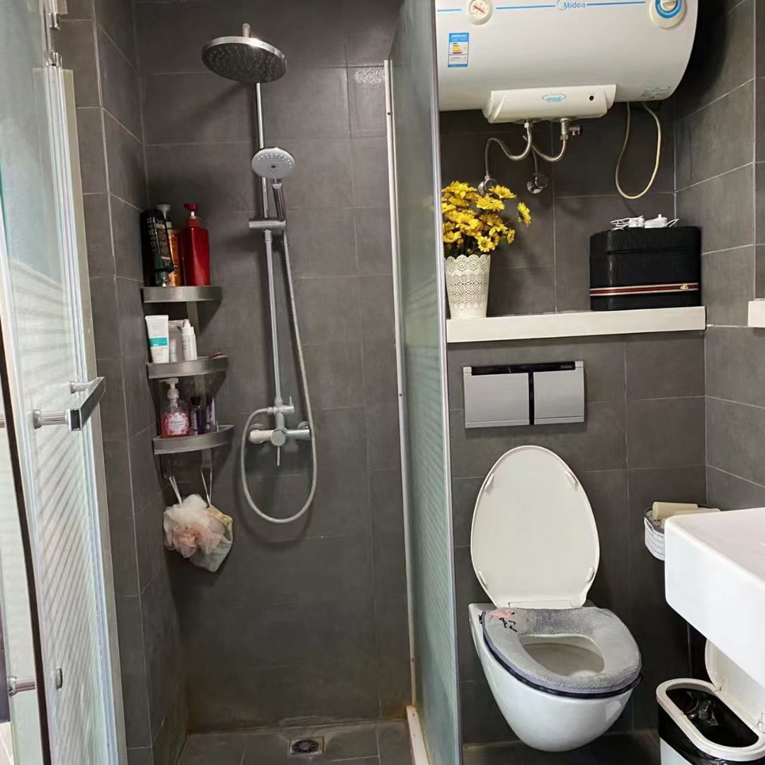 凤临阁单身公寓电梯16楼[烟花][烟花][烟花]40平米有阳台采光好[太阳]